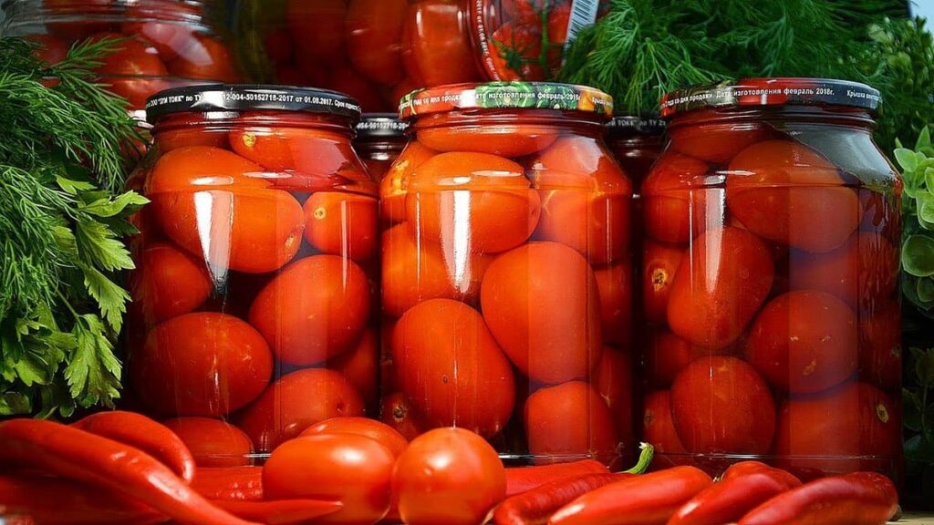 Рецепт, як приготувати солодкі мариновані помідори